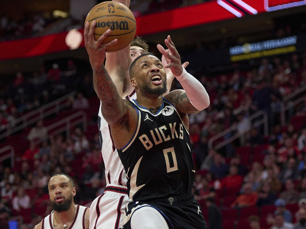 关于密尔沃基雄鹿赛后扳平良机；志在社区盾名次提升；赛场秩序良好；球探报告显示潜力的信息