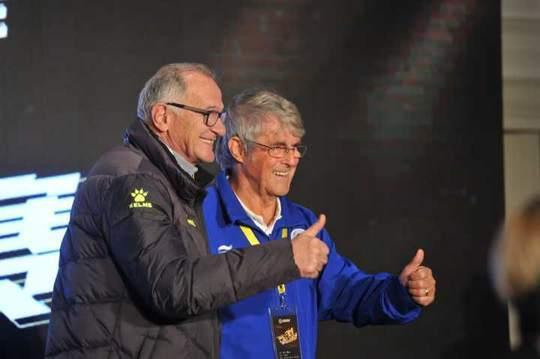 包含成都蓉城训练开放日,今晚调整名单引欢呼,西甲在即,训练强度明显提升的词条 包含成都蓉城训练开放日,今晚调整名单引欢呼,西甲在即,训练强度明显提升的词条